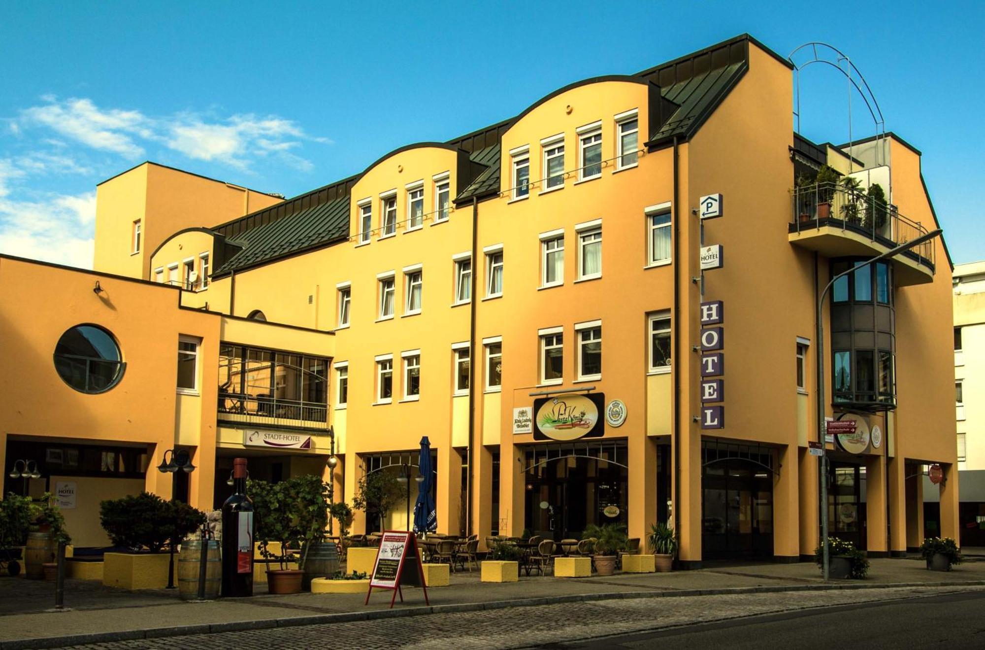 Stadt-Hotel Loerrach Gbr Экстерьер фото