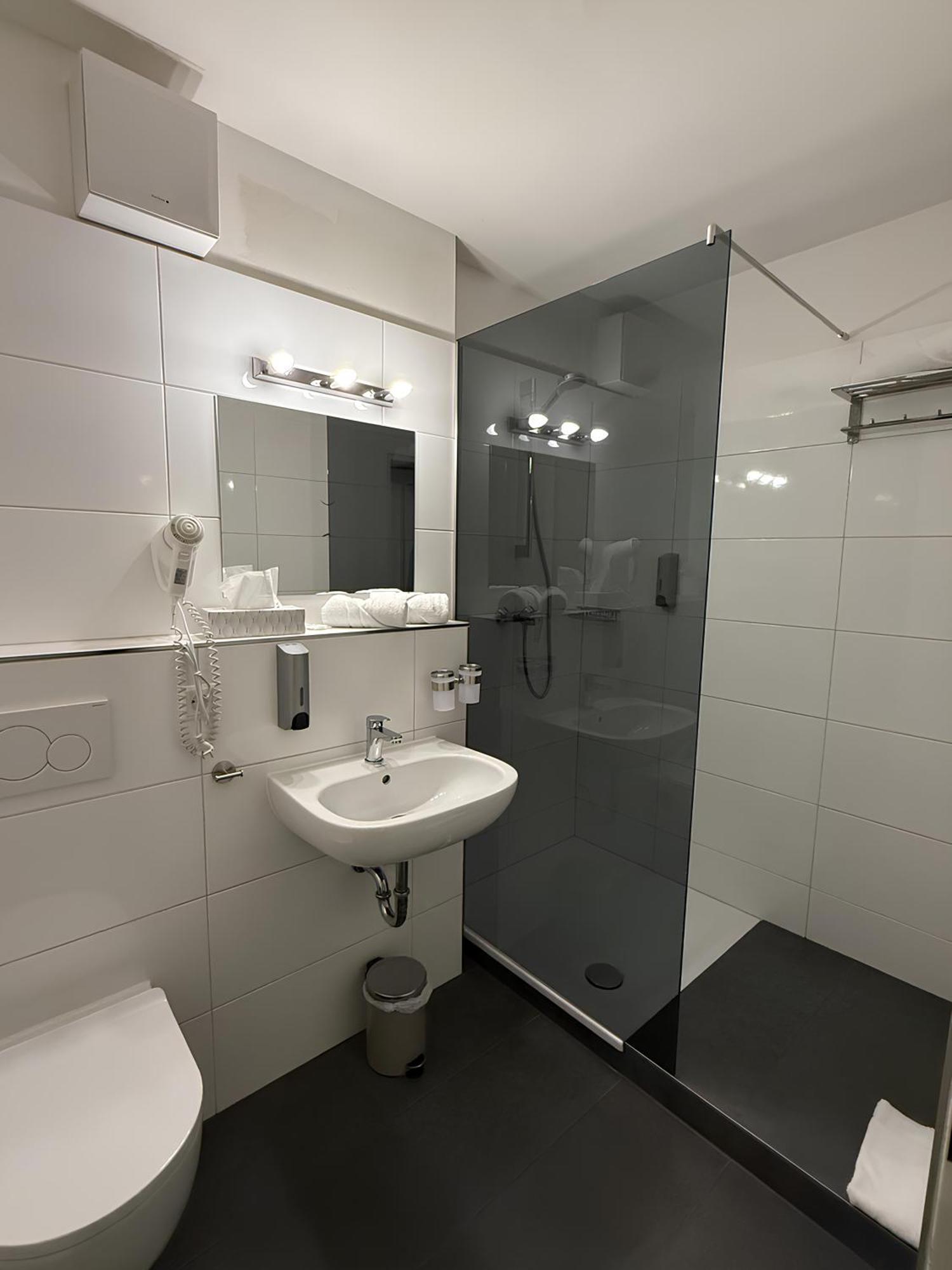 Stadt-Hotel Loerrach Gbr Экстерьер фото