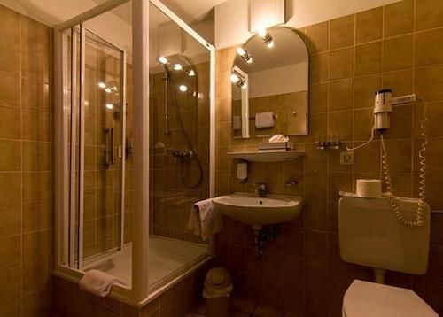 Stadt-Hotel Loerrach Gbr Экстерьер фото
