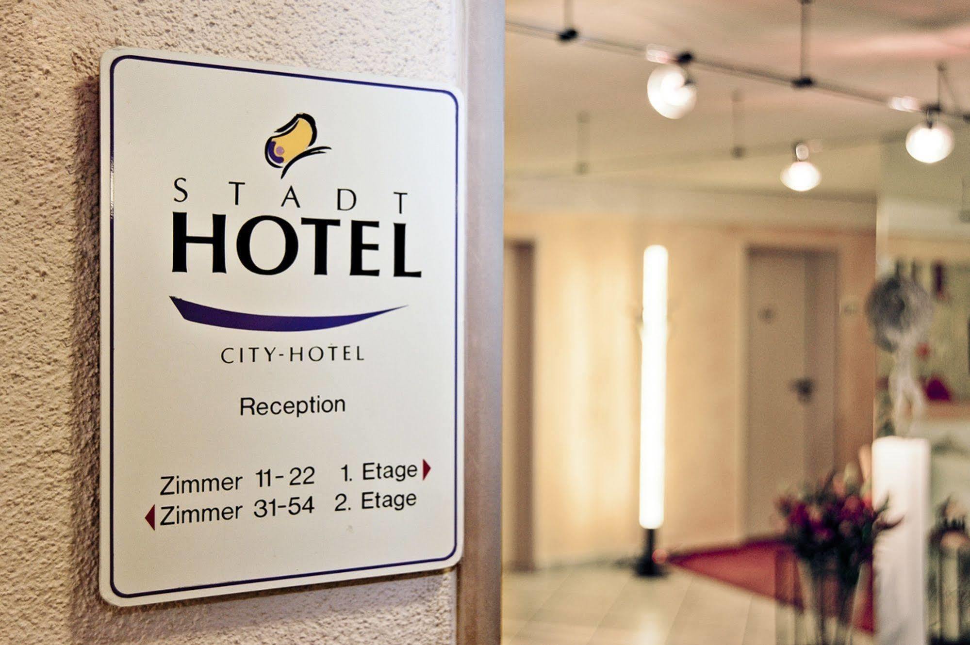 Stadt-Hotel Loerrach Gbr Экстерьер фото
